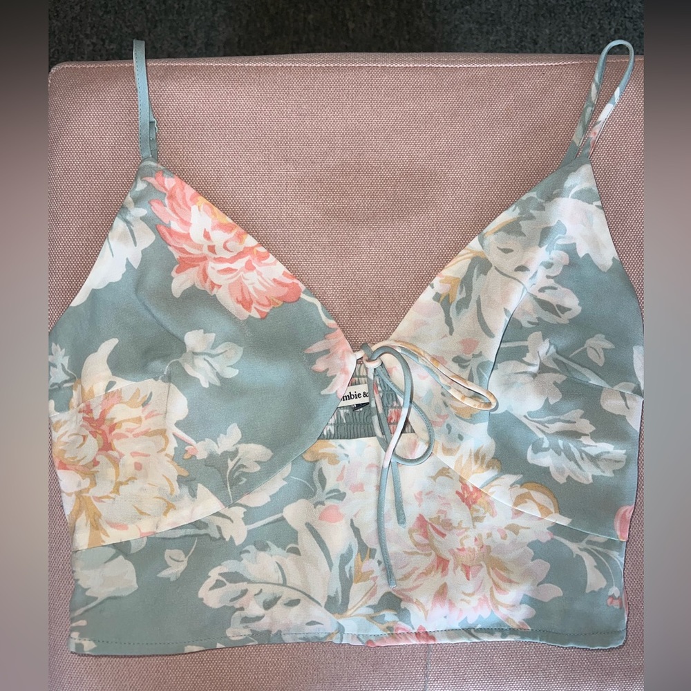 Abercrombie floral top